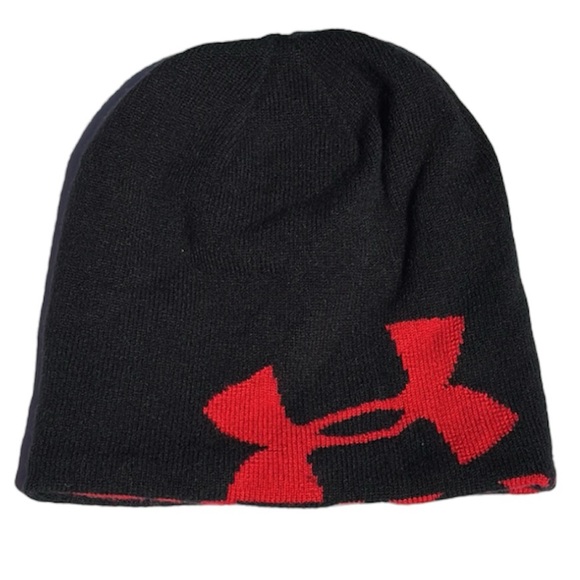 Under Armour Youth Knit Beanie UA LOGO ONE SIDE, BLACK & RED ABSTRACT OPPOSITE - Picture 3 of 10